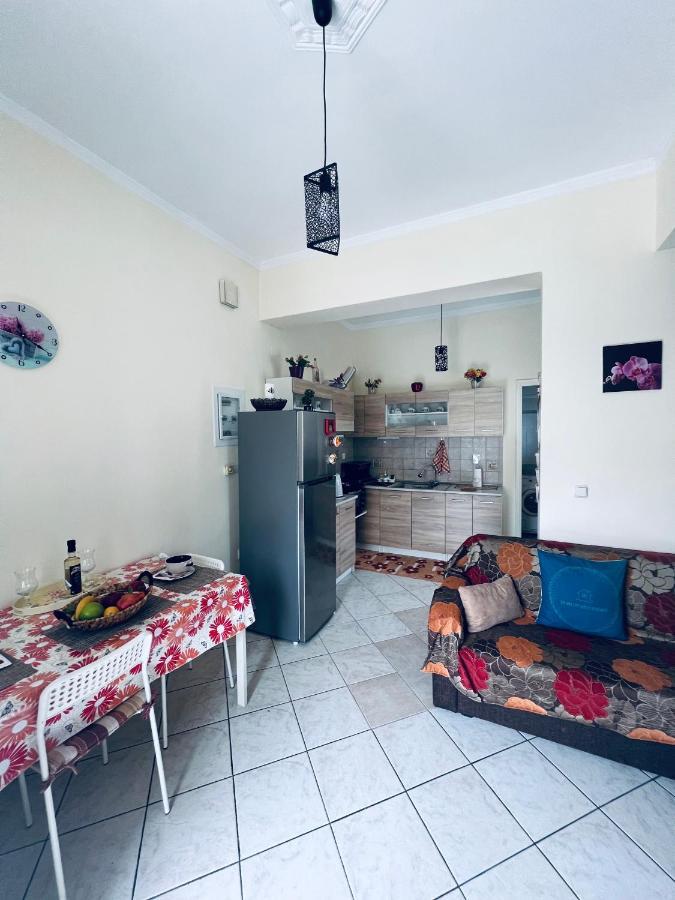 See And City Apartment Egio Exterior foto